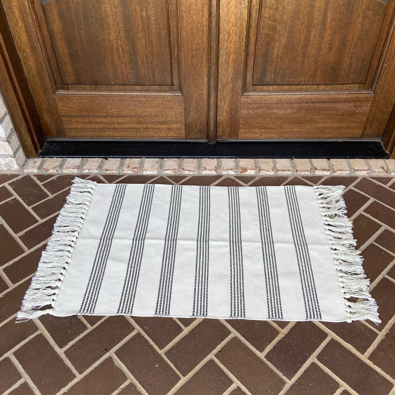 Modern Farmhouse Rug- Vertical Stripes