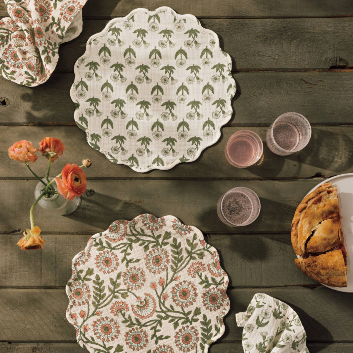 Thicket Scalloped Placemat