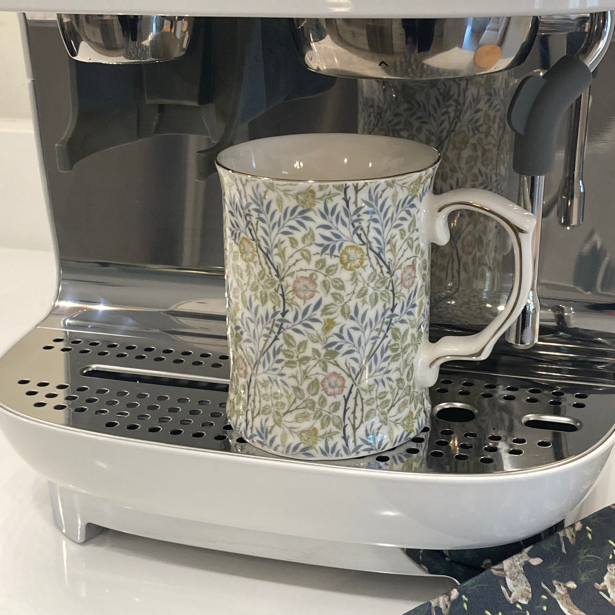 Floral Vine Cottage Farmhouse Mug