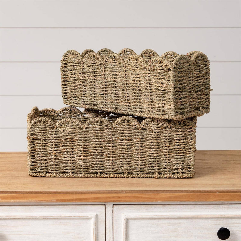 Scalloped edge seagrass decorative basket
