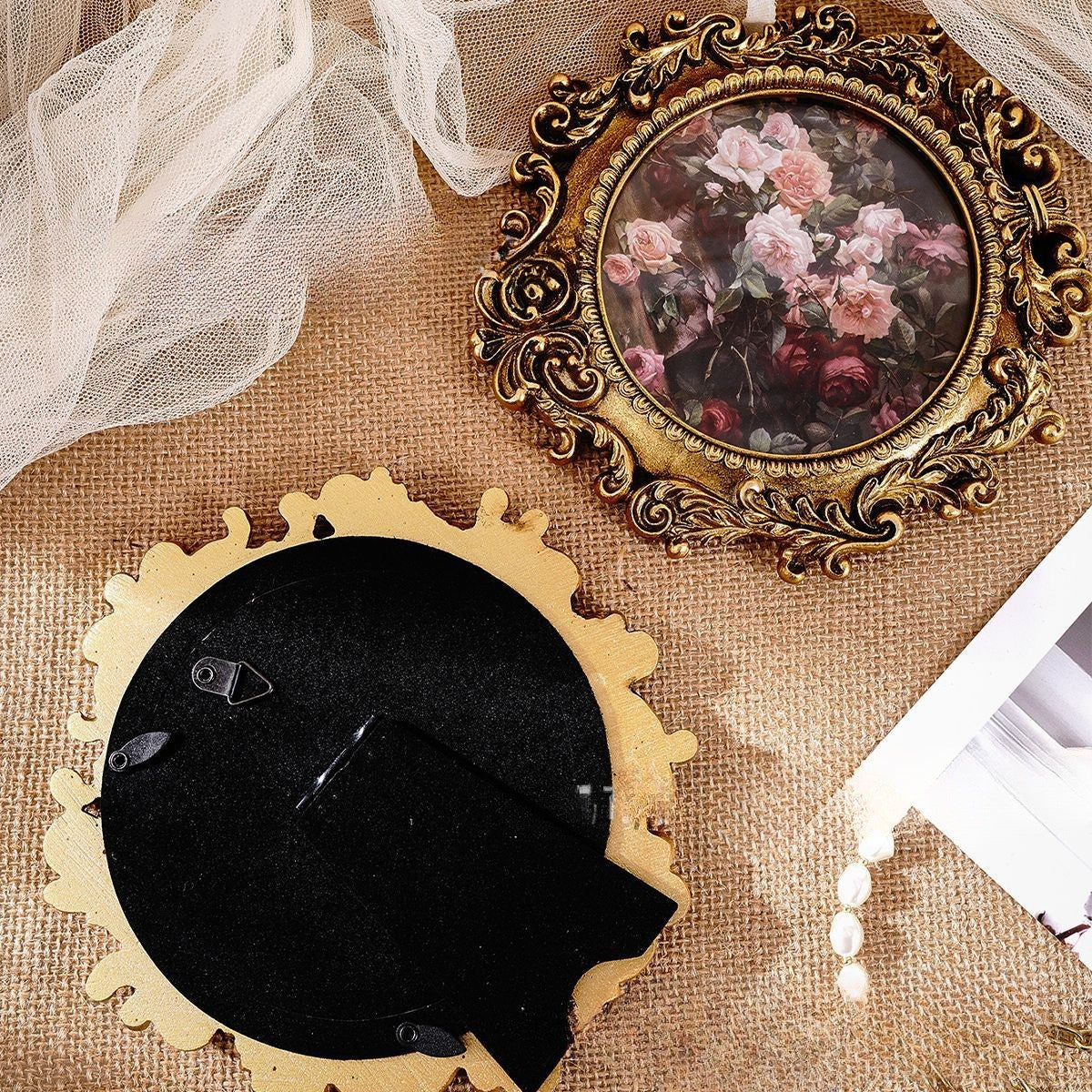 Round Ornate Photo Frame