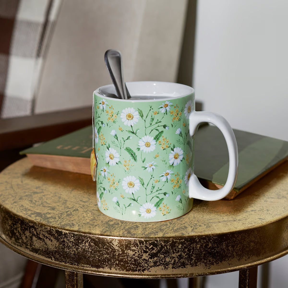 Green Daisy Stoneware Mug - 20oz