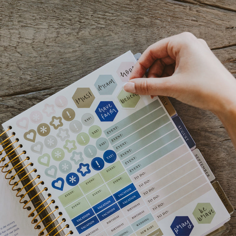 Walking with Jesus All Day, Every Day | 2026-2027 18 Month Planner