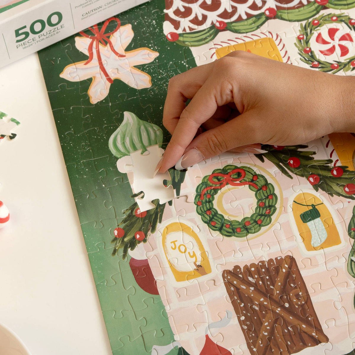 Gingerbread Village - 500 Piece Holiday Jigsaw Puzzle