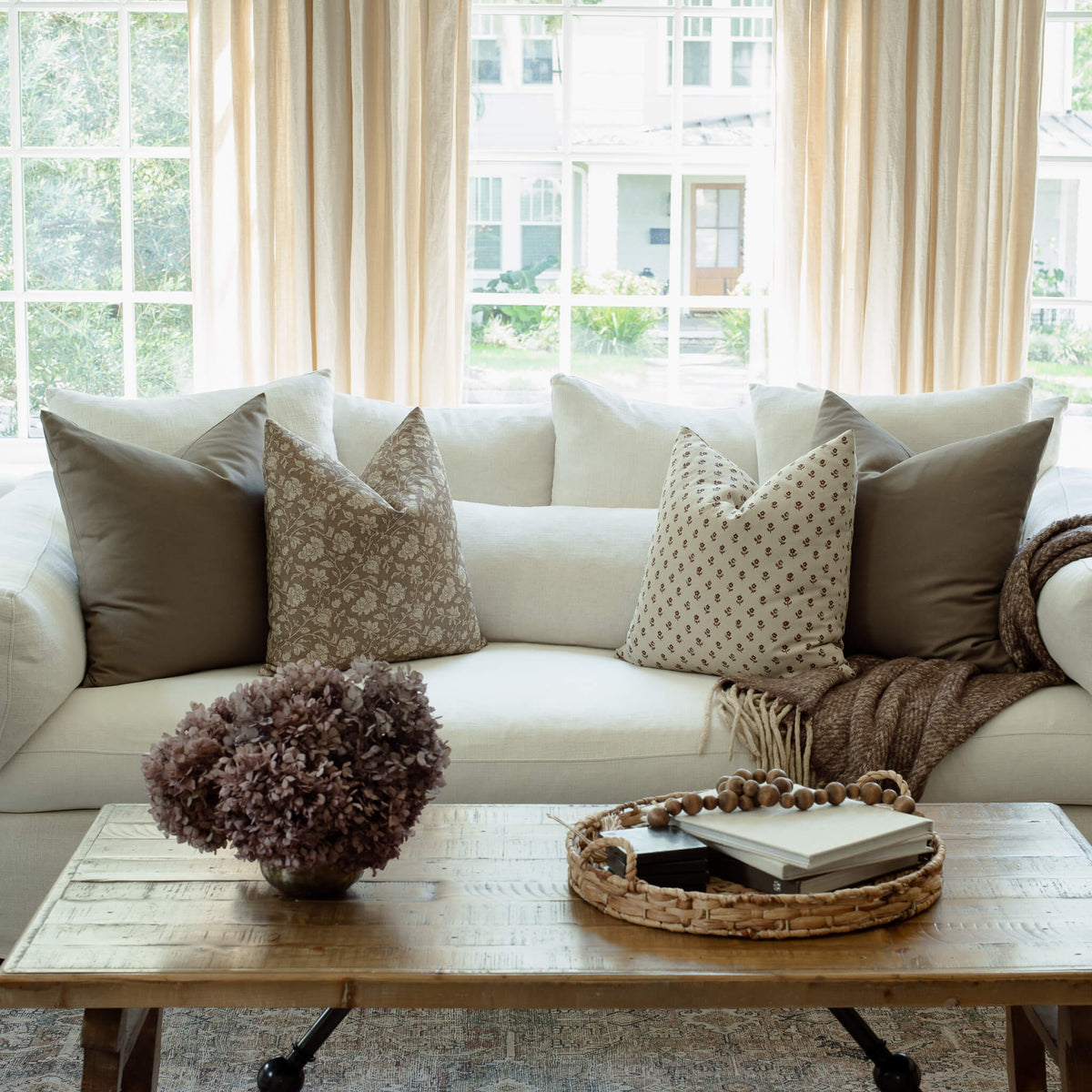 Leonie Pillow Combination | Set of Four Pillow Covers