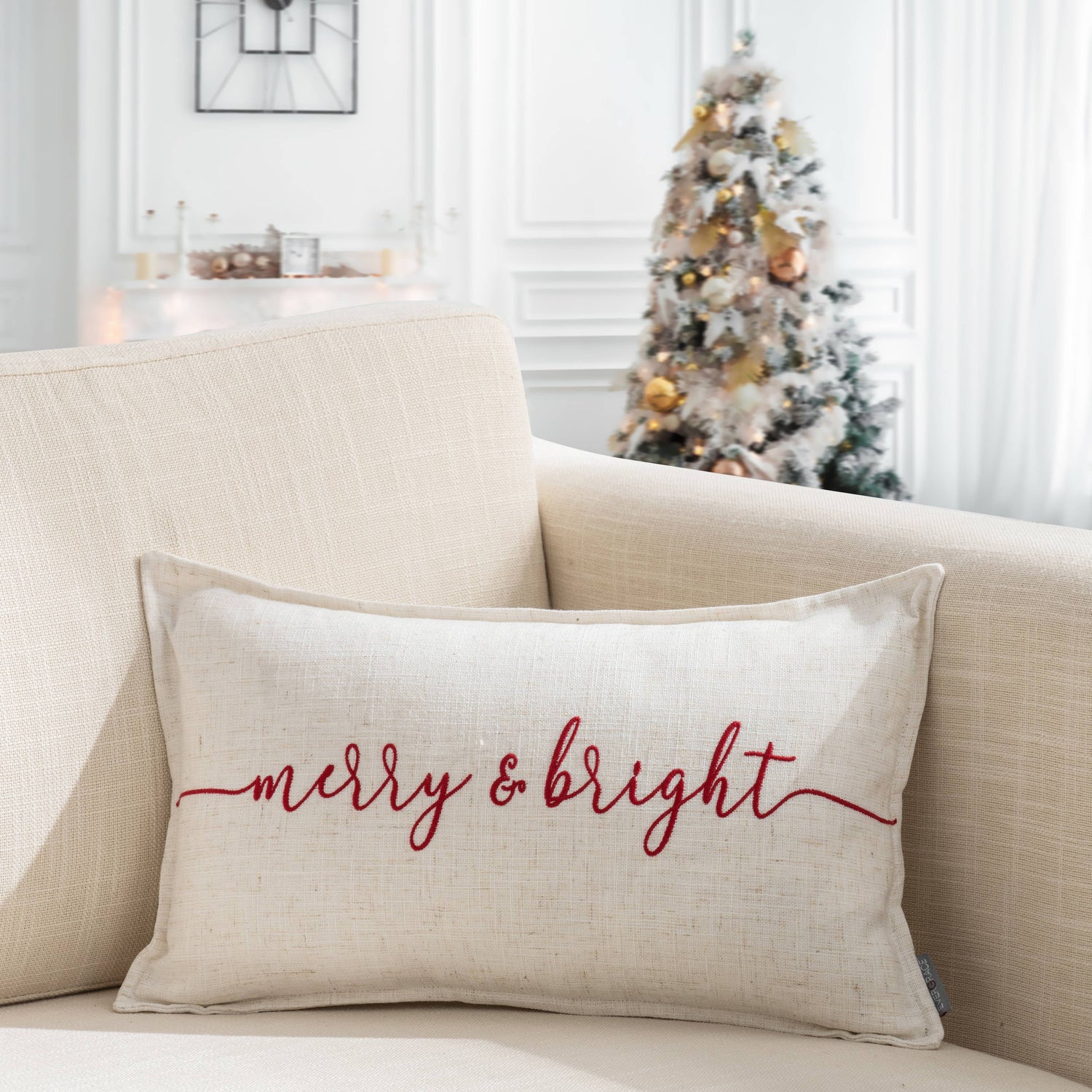 Merry & Bright Linen Pillow